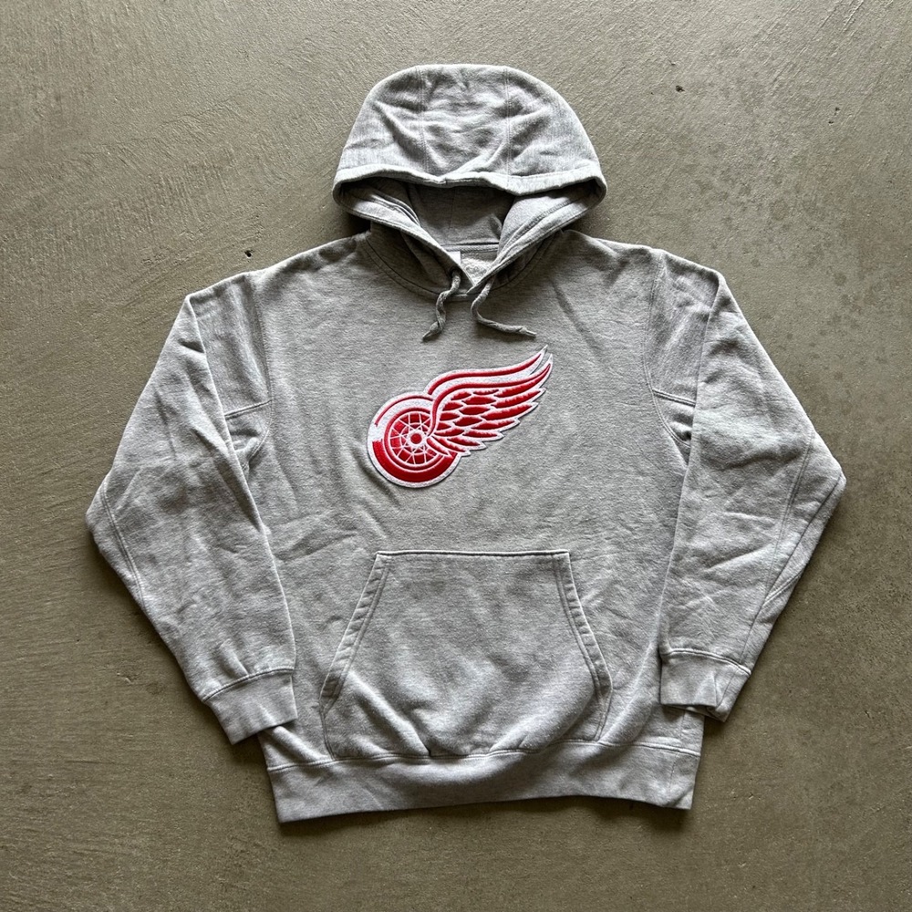Vintage Majestic Detroit Red Wings Sweatshirt Size Medium Gray Hoodie NHL Hockey